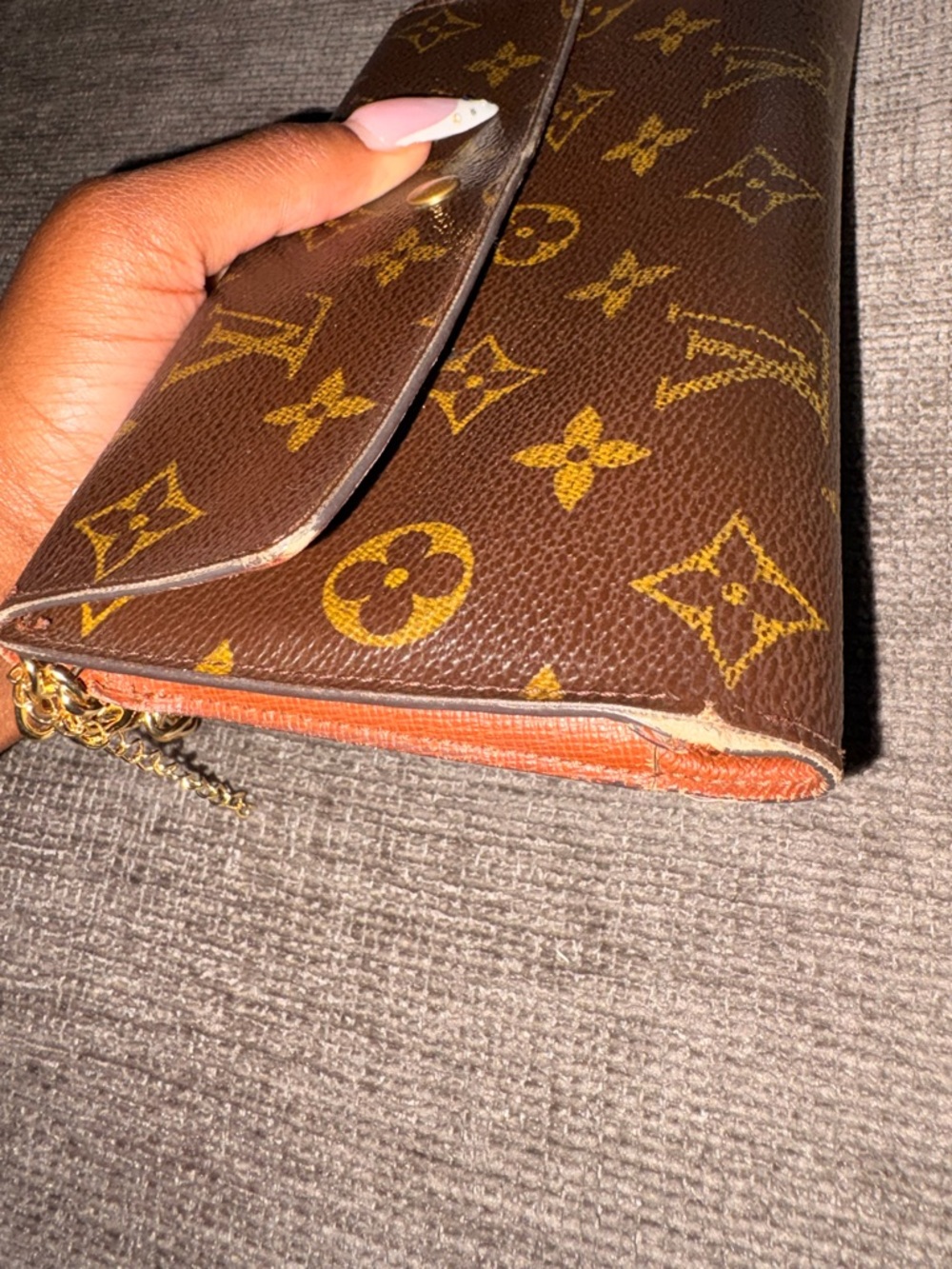 Louis Vuitton Monogram Canvas Chain Clutch in Brown and Gold - Picture 7 of 9